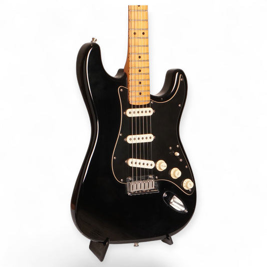Fender American Standard Stratocaster – 1986 (First-Year Model, Black)
