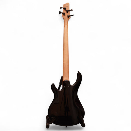 Squire Skull Bass