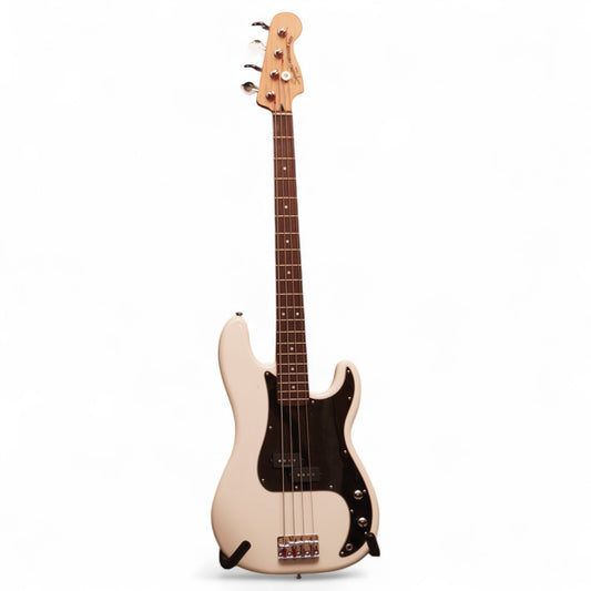 Squier Precision